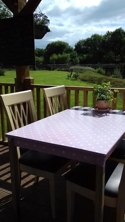 Woodlands House Bed and Breakfast Farranfore 3*,